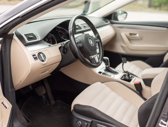 Volkswagen CC cena 47777 przebieg: 135000, rok produkcji 2014 z Góra małe 407